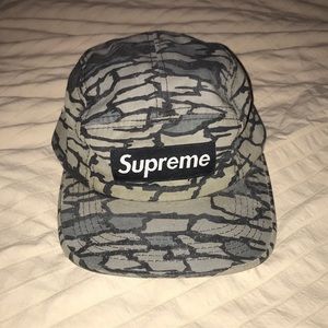 ✨Supreme Gray Camo Cap✨